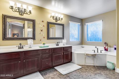 5963 S Inez Dr, Gilbert, AZ 85298 photo 10