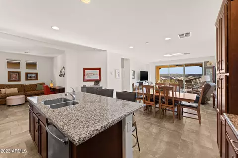 4575 Night Hawk Ct, Wickenburg, AZ 85390