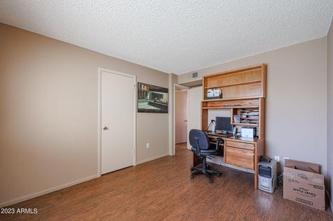 3420 E Laurel Ln, Phoenix, AZ 85028 photo 9