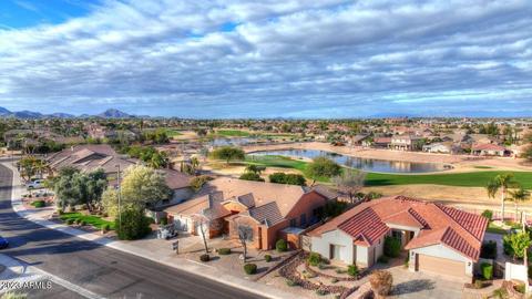 6694 S Crestview Dr, Gilbert, AZ 85298 photo 1