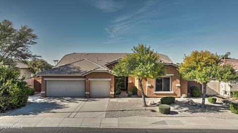 6694 S Crestview Dr, Gilbert, AZ 85298 photo 2