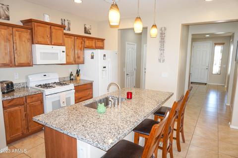 7974 S Peppertree Ct, Gilbert, AZ 85298 photo 5