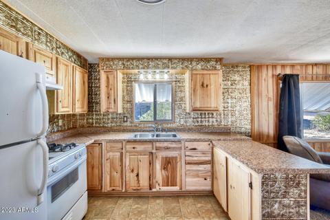 482 E Hillcrest Dr, Benson, AZ 85602 photo 13