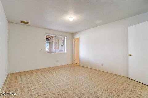 2516 E Victory Dr, Tempe, AZ 85288 photo 8