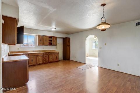 2516 E Victory Dr, Tempe, AZ 85288 photo 3