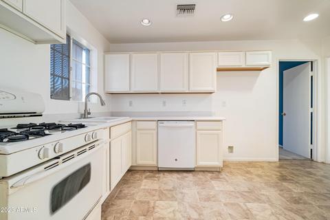 5730 N 11th Pl, Phoenix, AZ 85014 photo 9