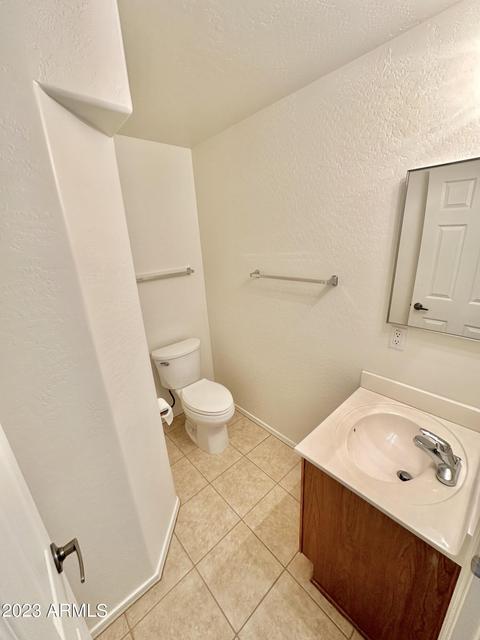 2737 E Schiliro Cir, Phoenix, AZ 85032 photo 8