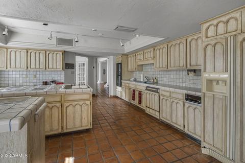 57 Biltmore Est, Phoenix, AZ 85016 photo 12