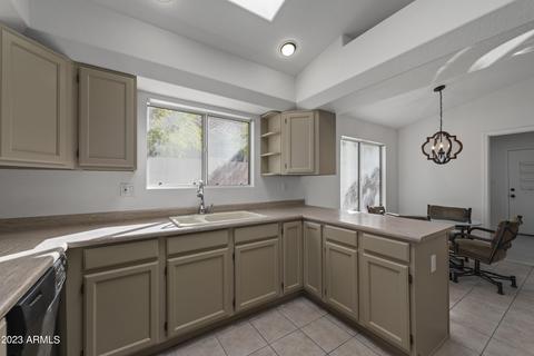 1740 E Waltann Ln, Phoenix, AZ 85022 photo 15