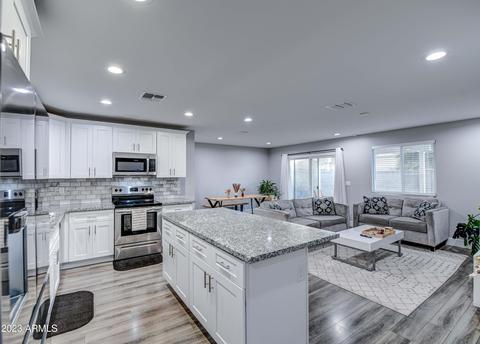 4918 S 23rd Dr, Phoenix, AZ 85041 photo 2
