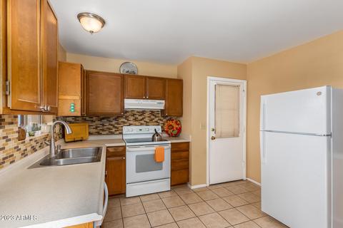 2323 E Beck Ln, Phoenix, AZ 85022 photo 11