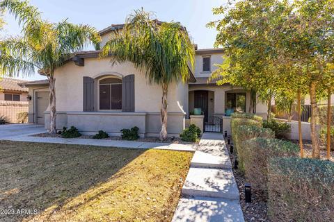 2577 E Donato Dr, Gilbert, AZ 85298 photo 2