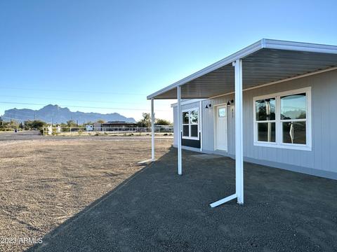 833 W Tepee St, Apache Junction, AZ 85120 photo 4