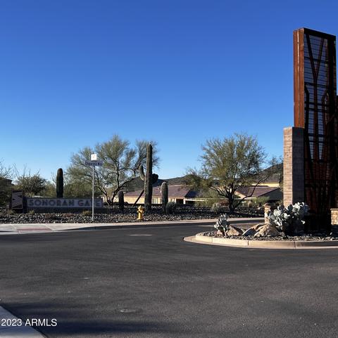 515 E Pasaro Dr, Phoenix, AZ 85085 photo 41