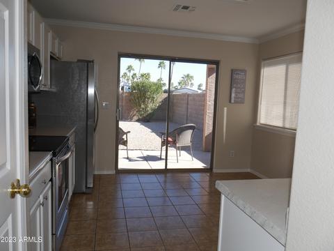 697 S Del Rio Ct, Apache Junction, AZ 85120 photo 3