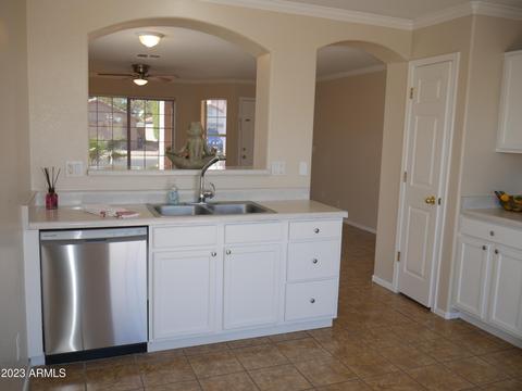 697 S Del Rio Ct, Apache Junction, AZ 85120 photo 1