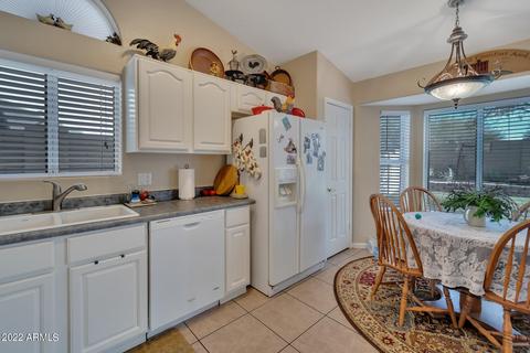 2325 E Sherri Dr, Gilbert, AZ 85296 photo 5