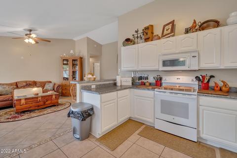 2325 E Sherri Dr, Gilbert, AZ 85296 photo 3