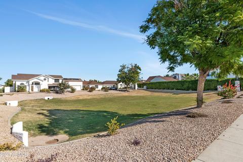3330 E Siesta Ln, Phoenix, AZ 85050 photo 2