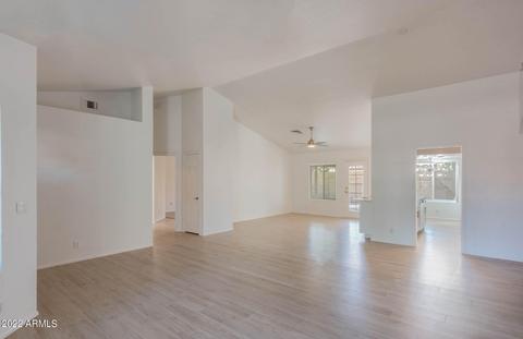 1027 E Hearne Way, Gilbert, AZ 85234 photo 4