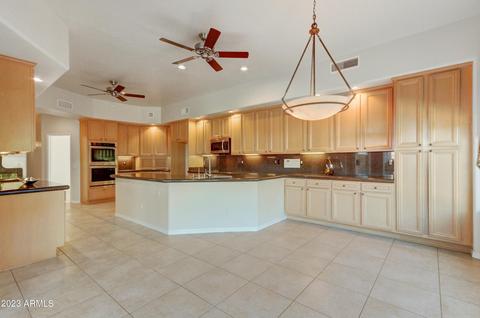 2722 E Gelding Dr, Phoenix, AZ 85032 photo 7