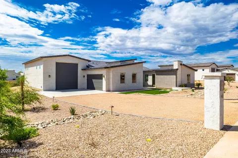 602 N Sun Rd, Apache Junction, AZ 85119