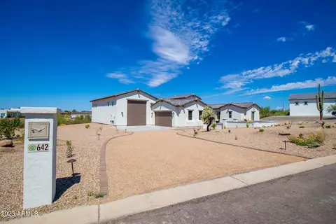 642 N Sun Rd, Apache Junction, AZ 85119