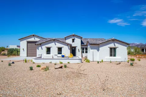642 N Sun Rd, Apache Junction, AZ 85119 photo 2