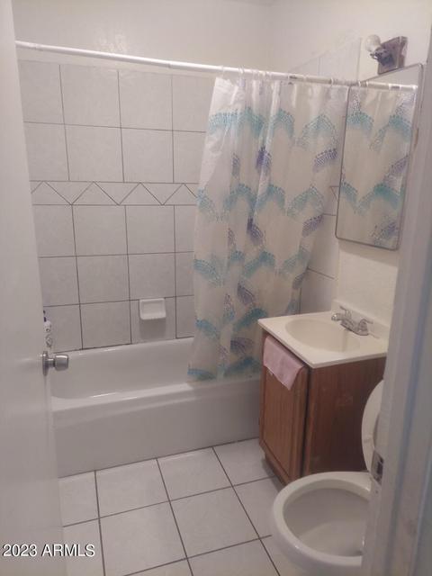 216 E Carol Ave, Phoenix, AZ 85020 photo 2