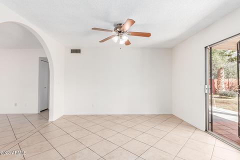 4527 E Vineyard Rd, Phoenix, AZ 85042 photo 15