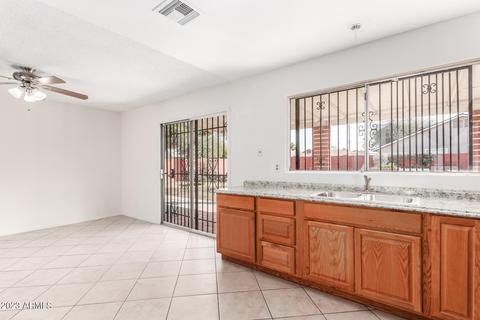 4527 E Vineyard Rd, Phoenix, AZ 85042 photo 21