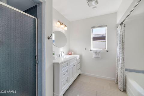 230 E Orange Dr, Phoenix, AZ 85012 photo 22