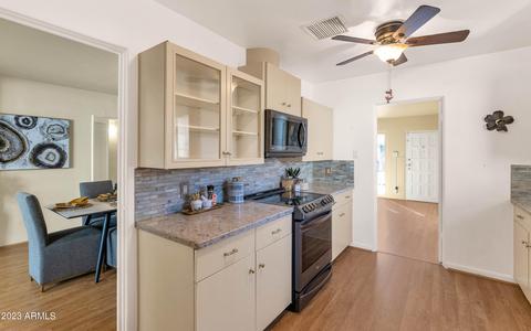 230 E Orange Dr, Phoenix, AZ 85012 photo 13