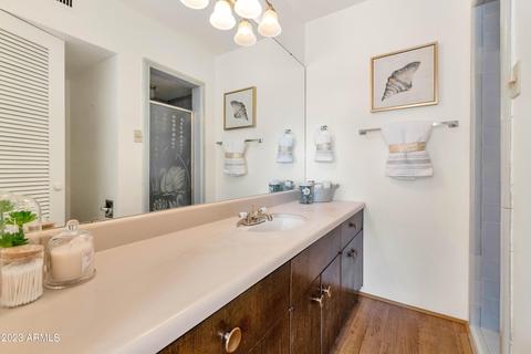 230 E Orange Dr, Phoenix, AZ 85012 photo 18
