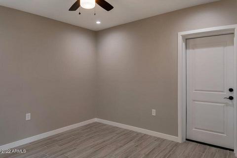 386 E Weldon Ave, Phoenix, AZ 85012 photo 9