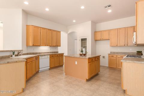 147 E Frances Ln, Gilbert, AZ 85295 photo 11