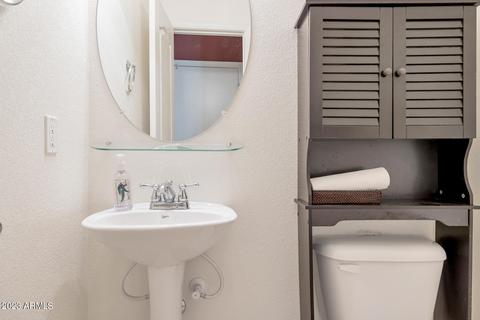 3768 E Kerry Ln, Phoenix, AZ 85050 photo 8