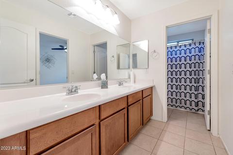 3768 E Kerry Ln, Phoenix, AZ 85050 photo 11