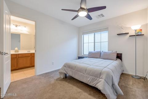 3768 E Kerry Ln, Phoenix, AZ 85050 photo 12