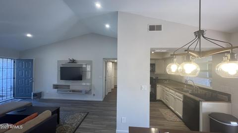 3829 E Whitney Ln, Phoenix, AZ 85032 photo 4