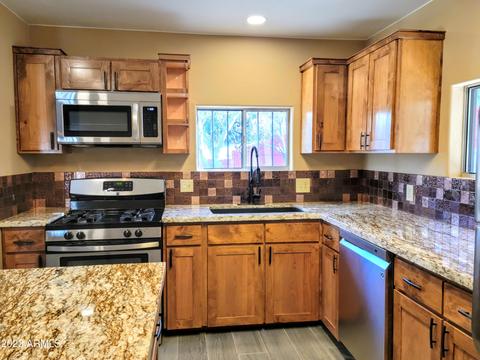 319 Pittsburg Ave, Bisbee, AZ 85603 photo 11