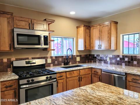 319 Pittsburg Ave, Bisbee, AZ 85603 photo 9