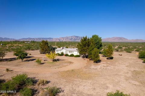 2271 N Hwy 191 --, Cochise, AZ 85606