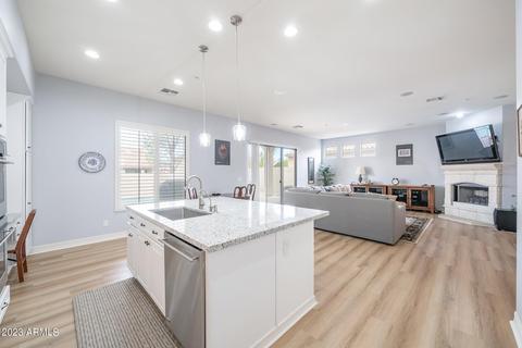 1012 W Calypso Ct, Gilbert, AZ 85233