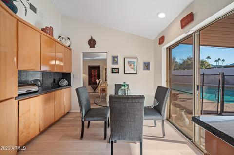 3133 E Calaveros Dr, Phoenix, AZ 85028 photo 9