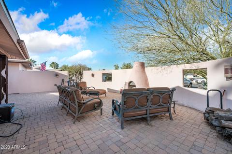 3133 E Calaveros Dr, Phoenix, AZ 85028 photo 2