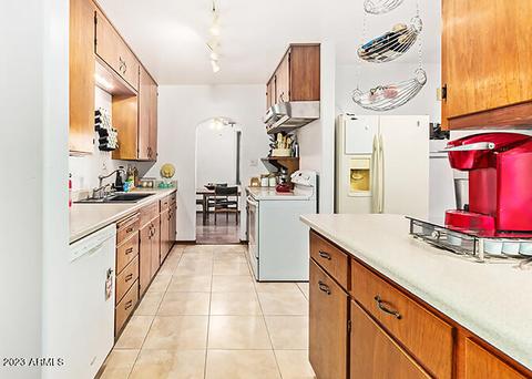 4225 E Avalon Dr, Phoenix, AZ 85018 photo 9