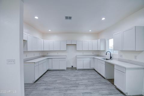 1414 S 28th Ave, Phoenix, AZ 85009 photo 8