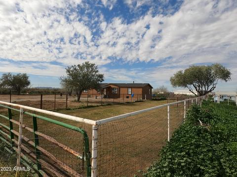 10253 E Lind Rd, San Tan Valley, AZ 85143