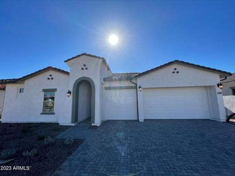11709 W Parkway Ln, Avondale, AZ 85323